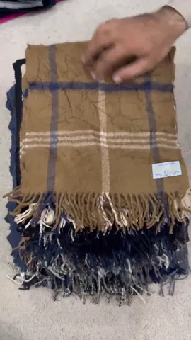 #VV163 Aquascutum Scarves 29 PCs